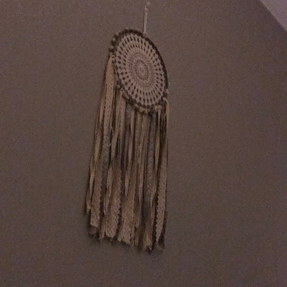 Meet your Posher, Letitia - Picture 1 of 1